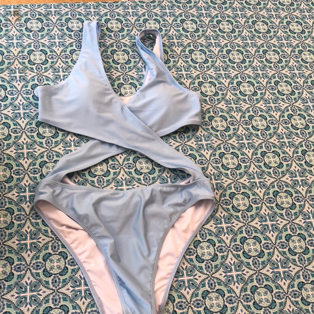 Cupshe Blue Criss Cross One Piece